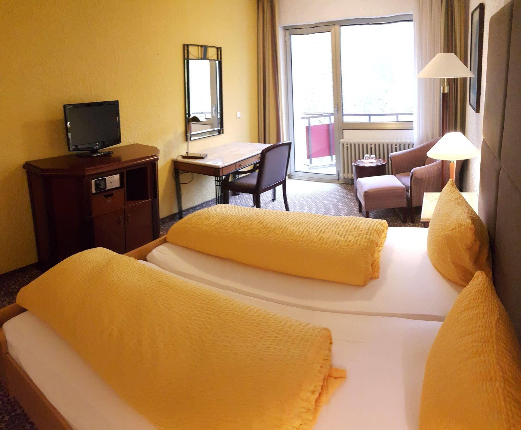 Hotel Мозелькерн Екстер'єр фото