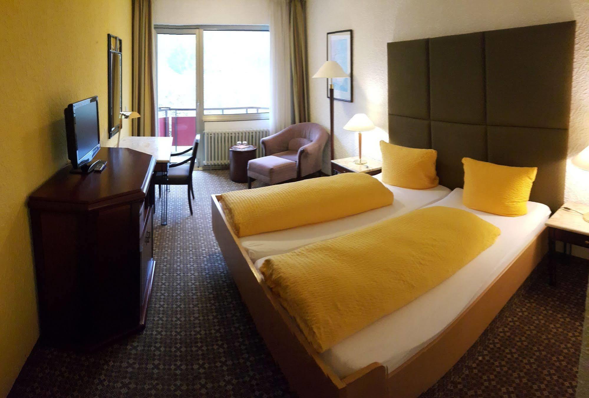Hotel Мозелькерн Екстер'єр фото