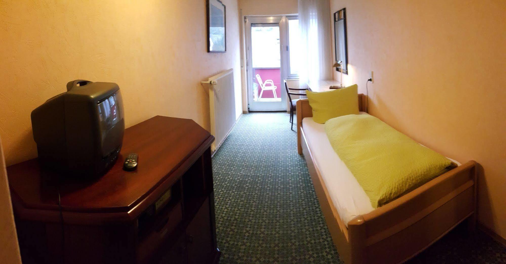 Hotel Мозелькерн Екстер'єр фото