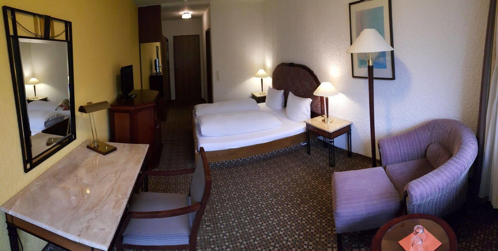 Hotel Мозелькерн Екстер'єр фото